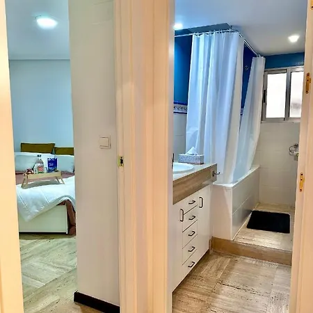 Moderna Habitacion En El Corazon De Alicante Exterior photo